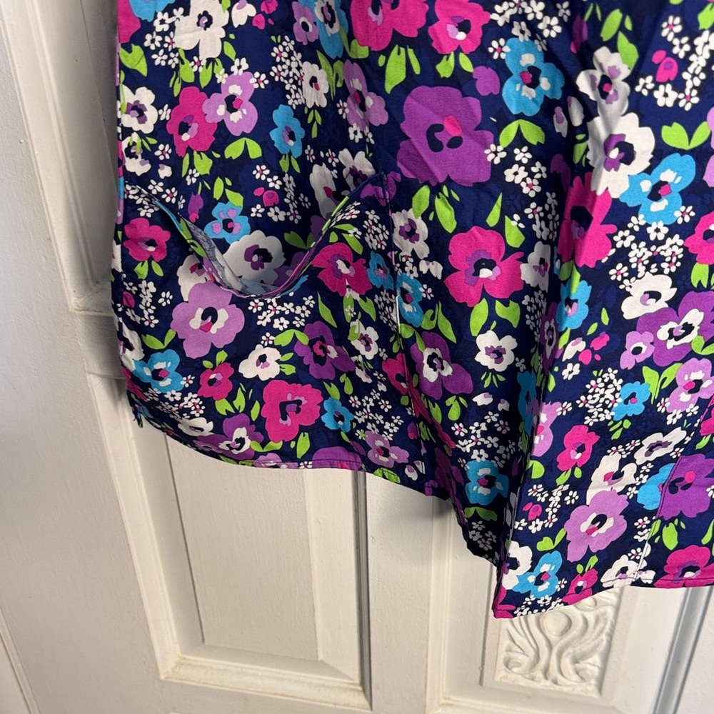 Scrub Top - Picture 3 of 11